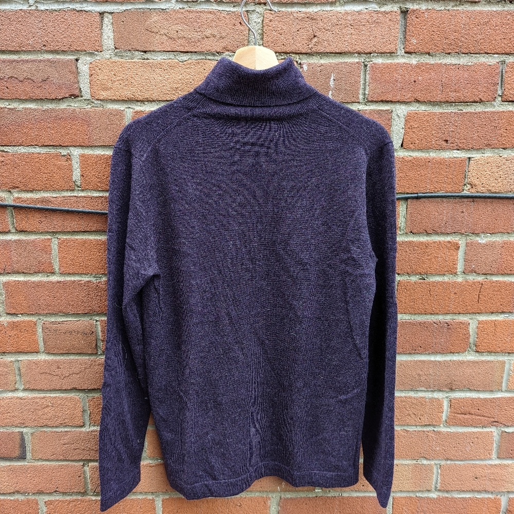 NWT Grayson Dunn , Merino Wool Neck Sweater, Small